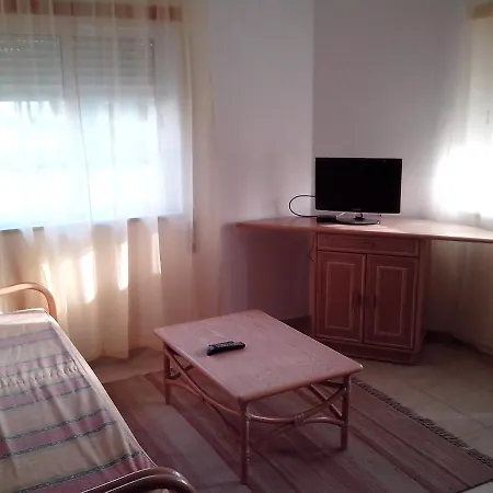 1 Bedroom 5 Min From Falesia And Close To Center E * אלבופיירה